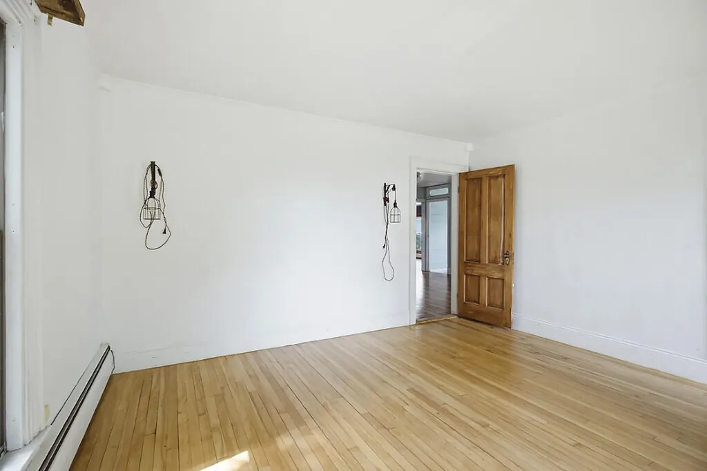 327 Ripley Road Dexter ME 04930