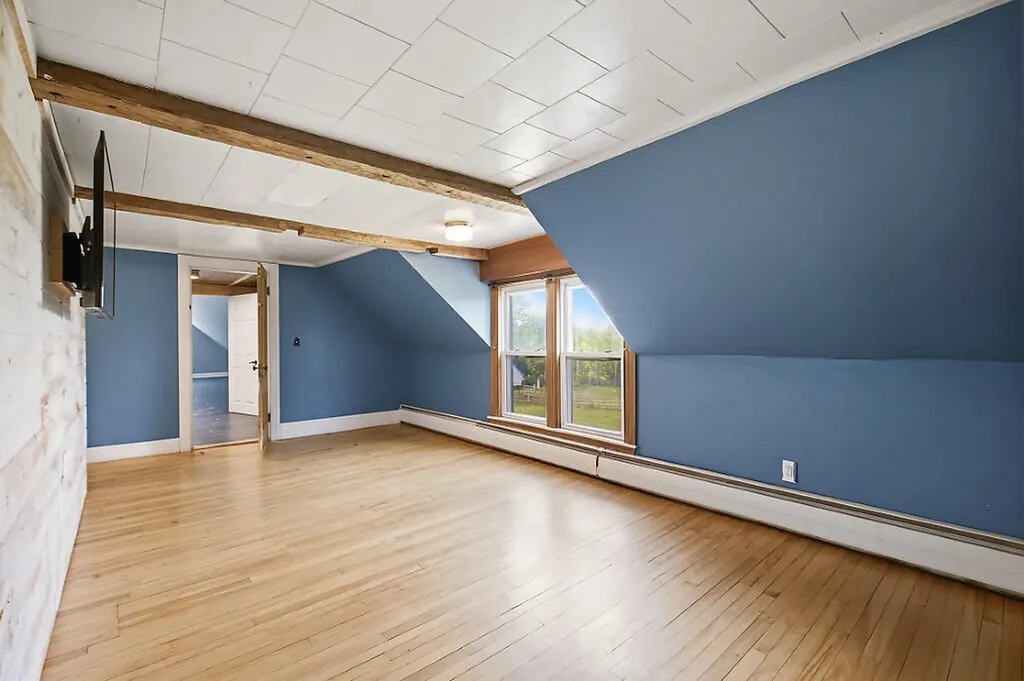 327 Ripley Road Dexter ME 04930