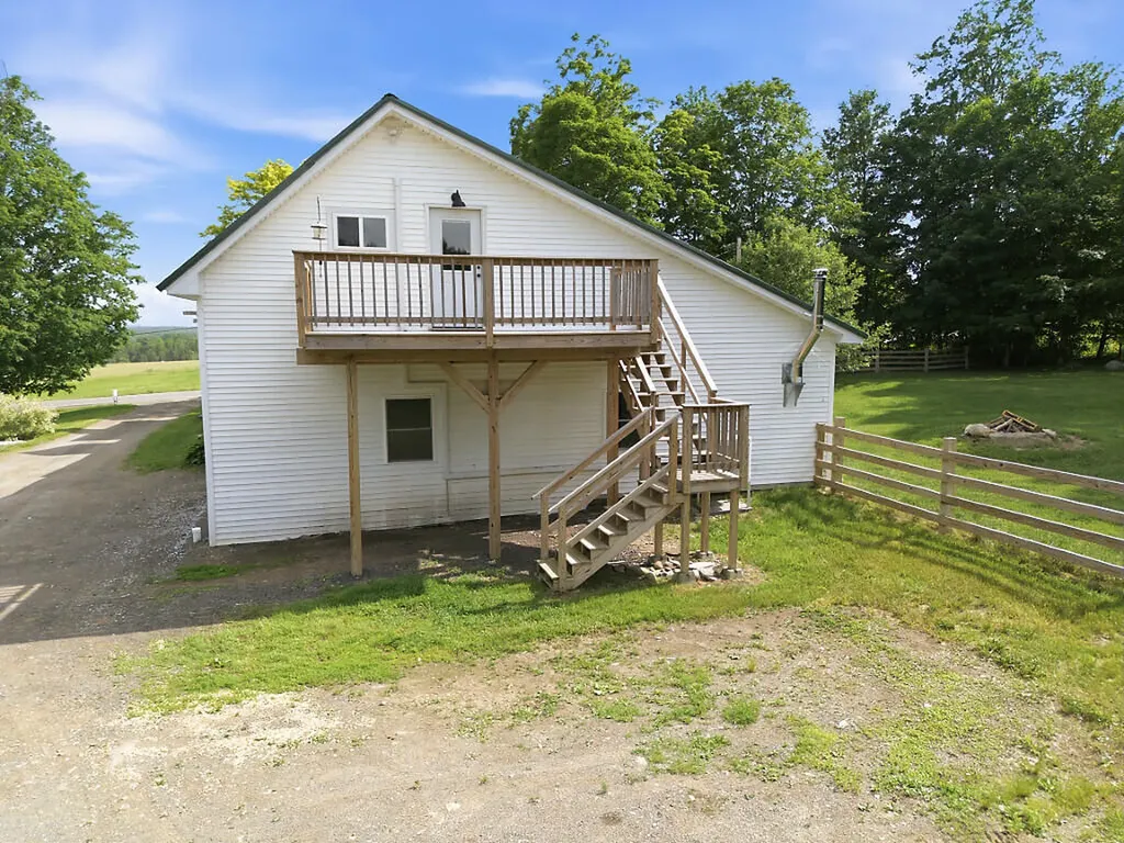 327 Ripley Road Dexter ME 04930