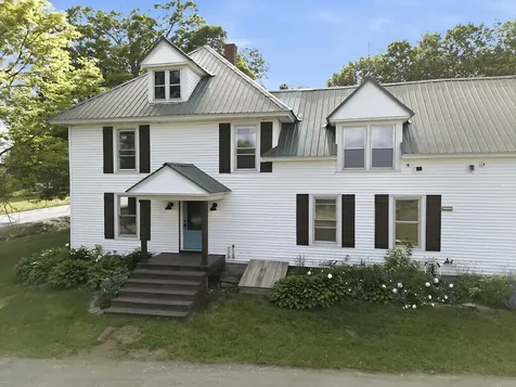 327 Ripley Road Dexter ME 04930