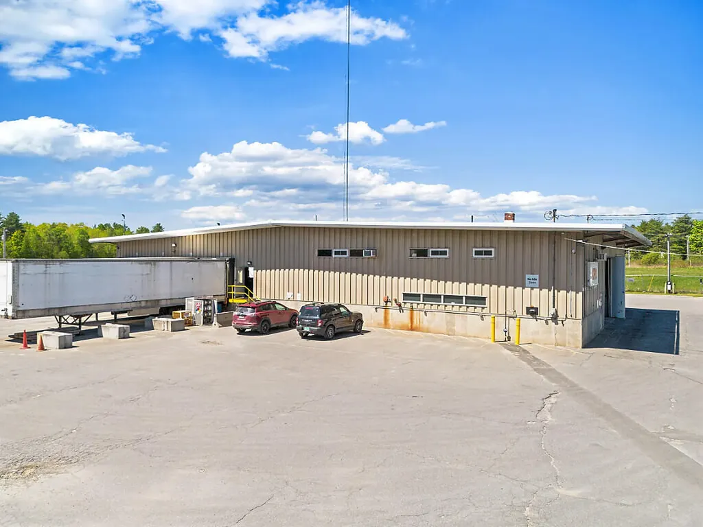 122 Lyons Road Sidney ME 04330