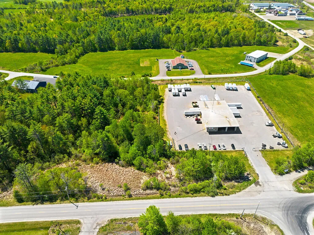 122 Lyons Road Sidney ME 04330