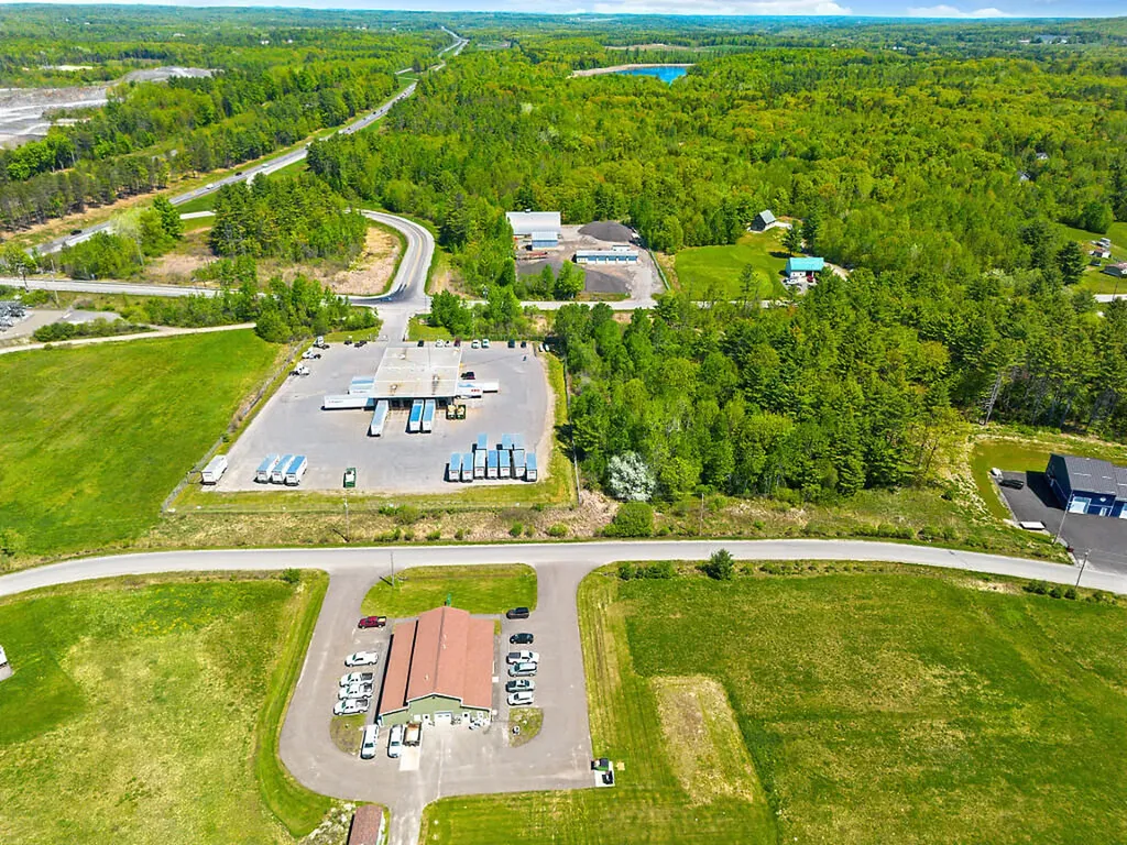 122 Lyons Road Sidney ME 04330