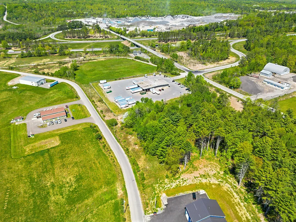 122 Lyons Road Sidney ME 04330