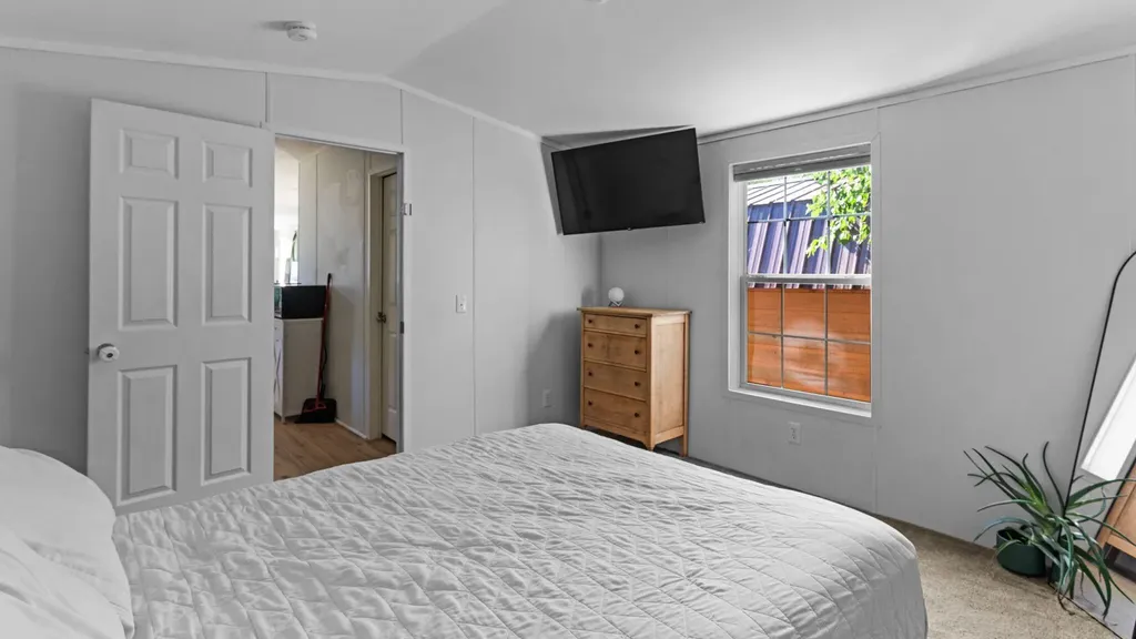20 Mountain View Circle Bowdoin ME 04287