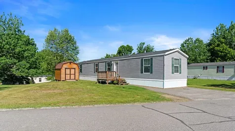 20 Mountain View Circle Bowdoin ME 04287
