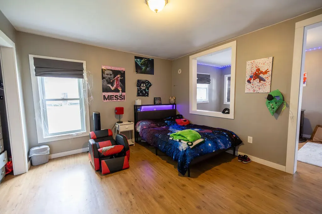 16 Park Street Madison ME 04950