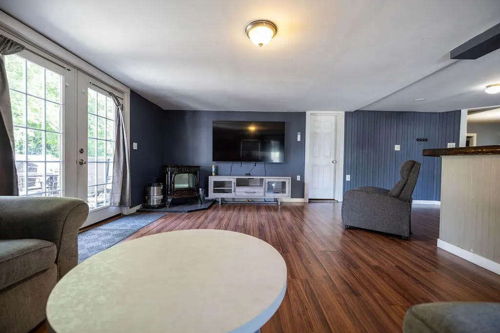16 Park Street Madison ME 04950