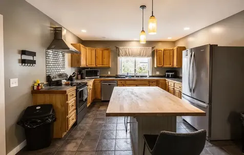 16 Park Street Madison ME 04950