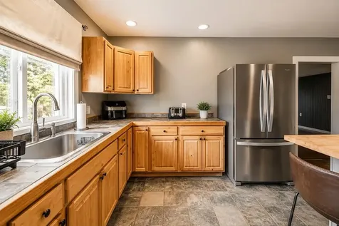 16 Park Street Madison ME 04950