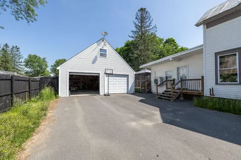 16 Park Street Madison ME 04950