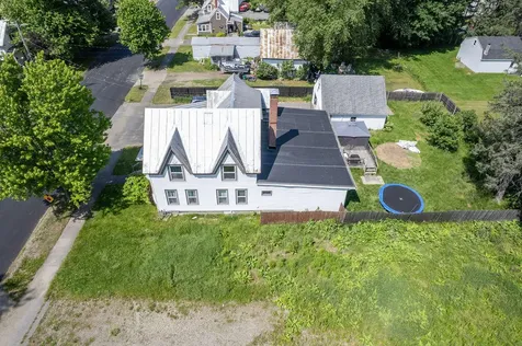 16 Park Street Madison ME 04950