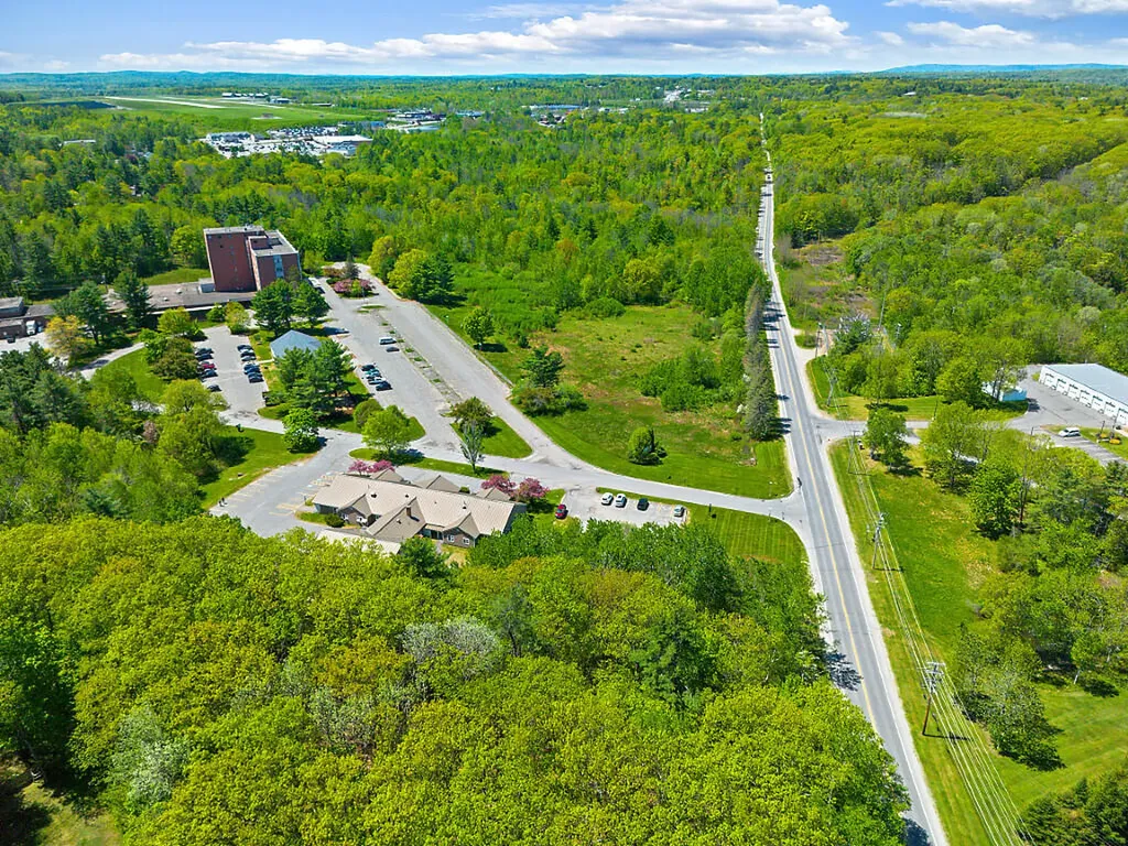 24 Chase Avenue Waterville ME 04901