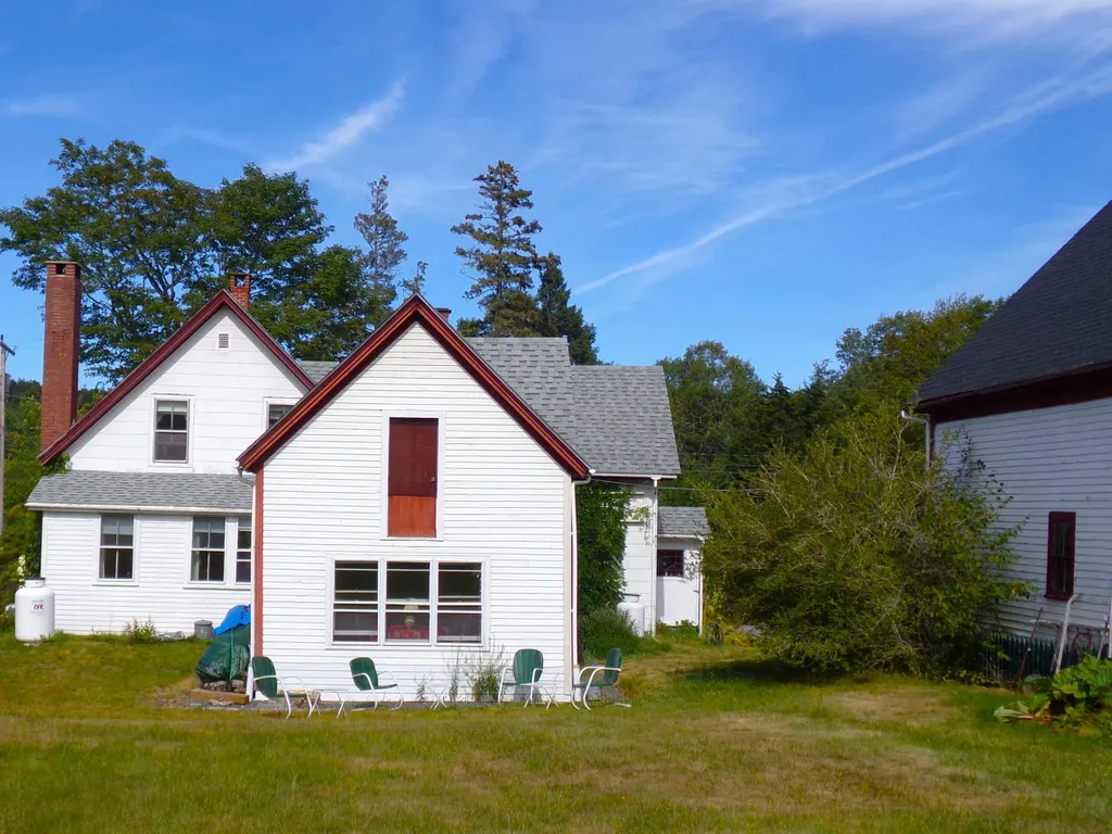 444 E Side Road Sorrento ME 04677