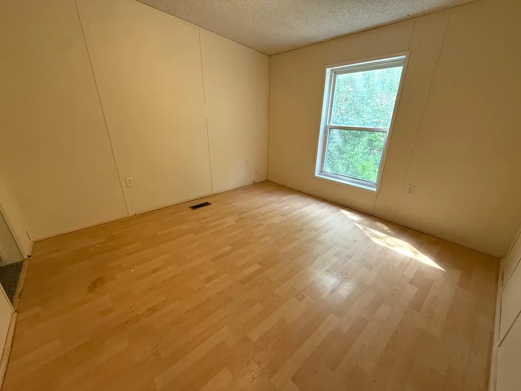 353 Controversy Lane Waldoboro ME 04572