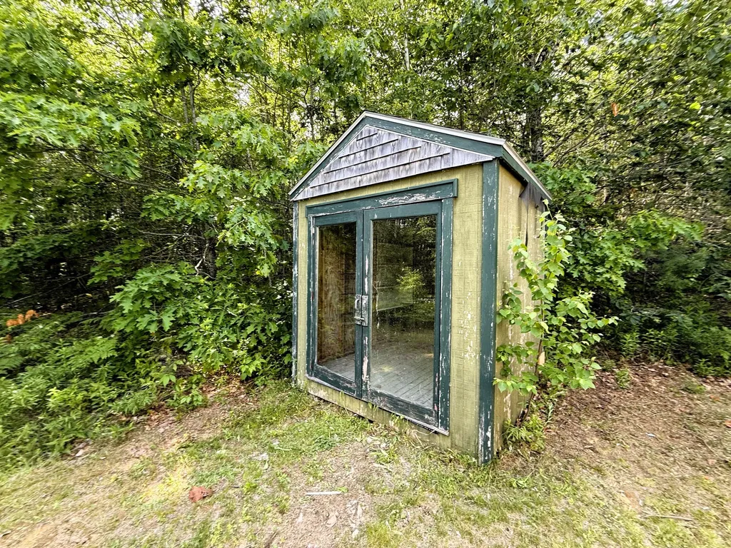 353 Controversy Lane Waldoboro ME 04572