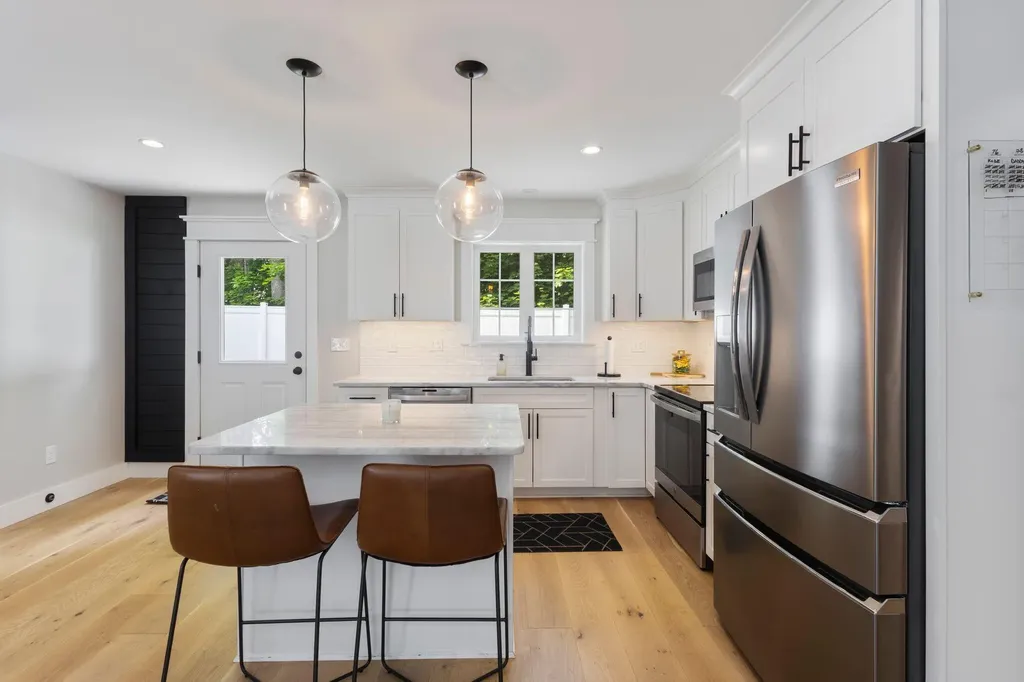 28 Fawn Woods Way Westbrook ME 04092