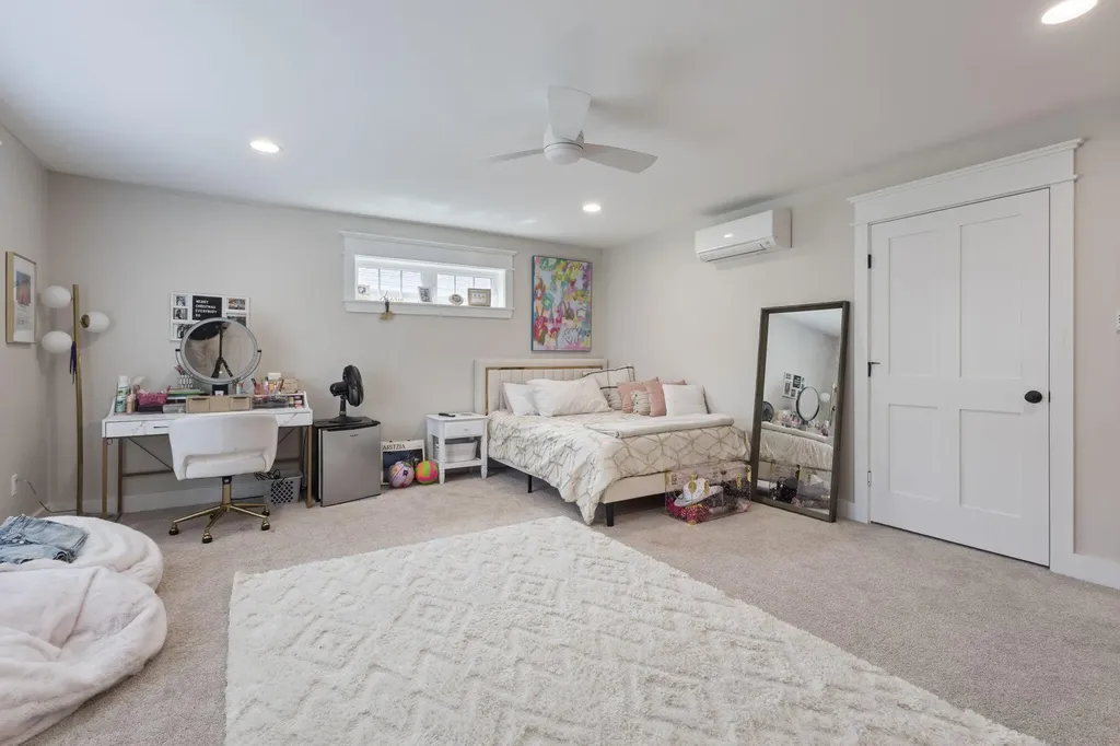 28 Fawn Woods Way Westbrook ME 04092