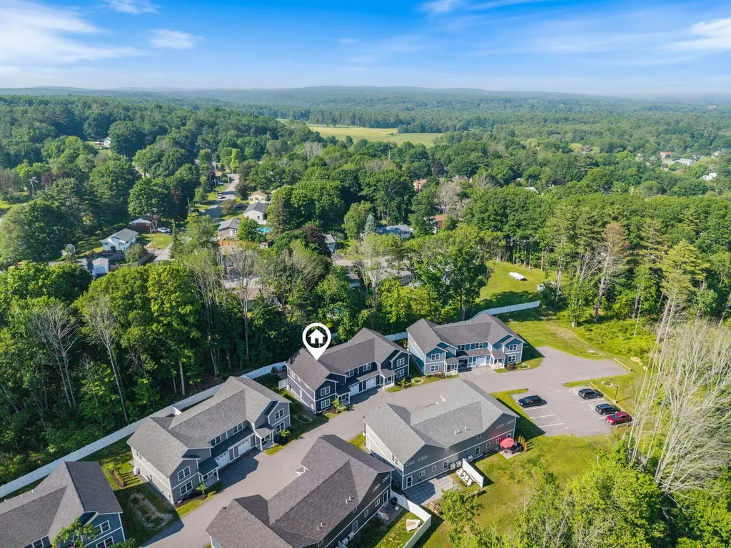 28 Fawn Woods Way Westbrook ME 04092