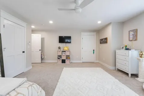 28 Fawn Woods Way Westbrook ME 04092