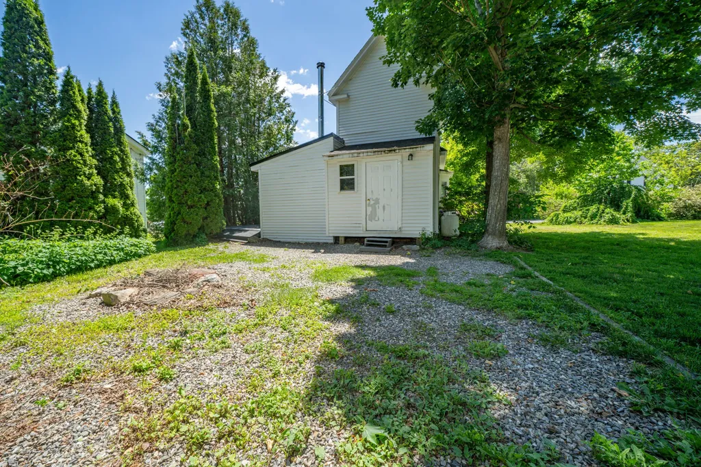 26 Kaler Street Winterport ME 04496