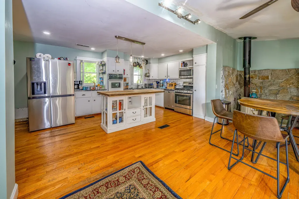 26 Kaler Street Winterport ME 04496