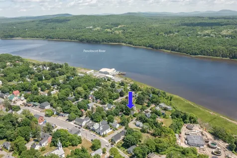 26 Kaler Street Winterport ME 04496