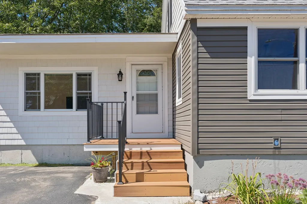 86 Merrymeeting Road Brunswick ME 04011