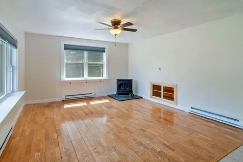 86 Merrymeeting Road Brunswick ME 04011