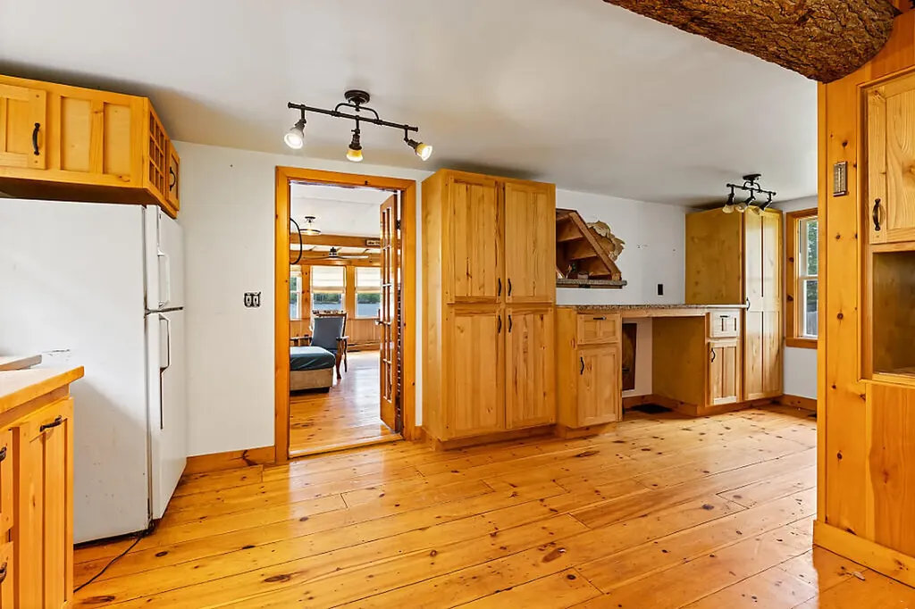 40 Albee Road Augusta ME 04330