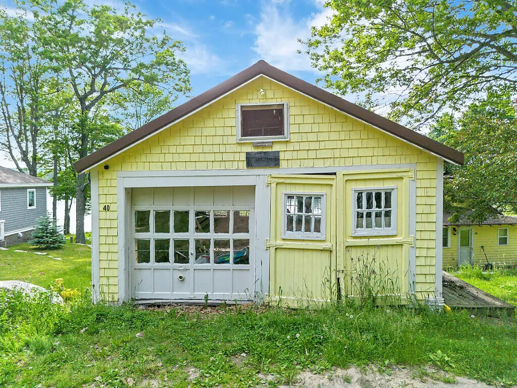 40 Albee Road Augusta ME 04330
