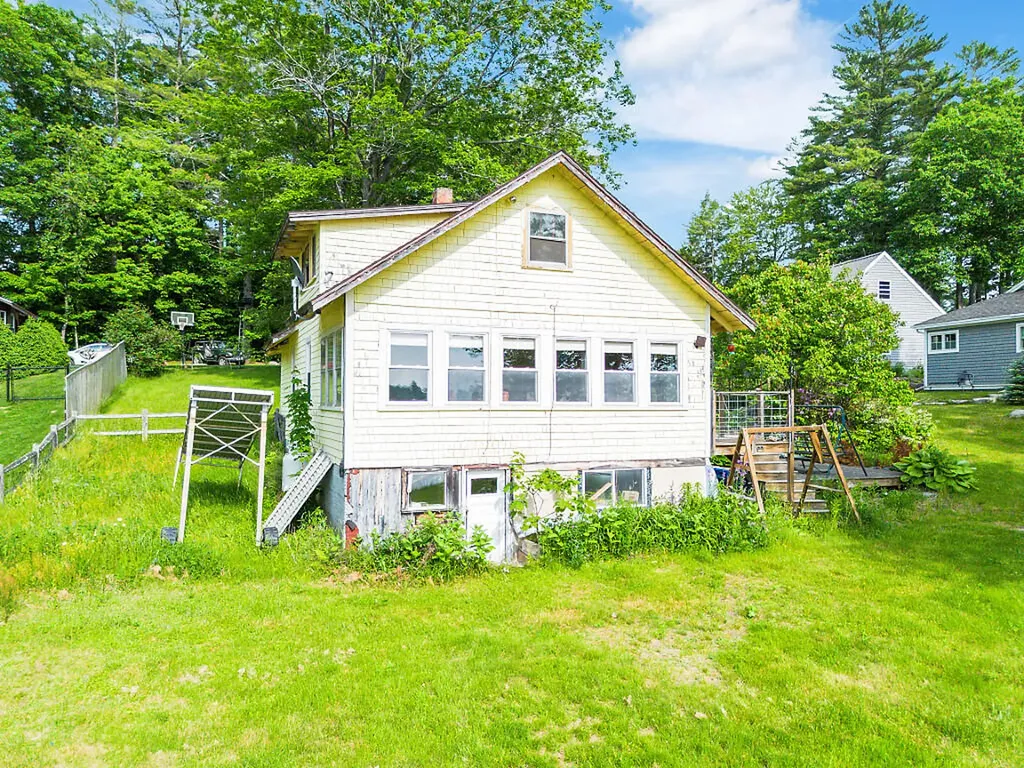 40 Albee Road Augusta ME 04330
