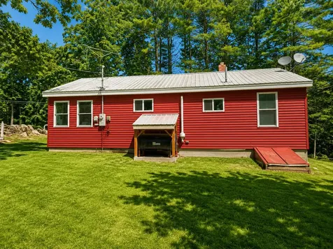 7 Silas Brown Road Waterboro ME 04061