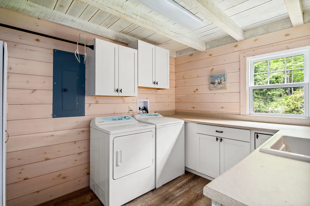 68 Poland Road Lincolnville ME 04849