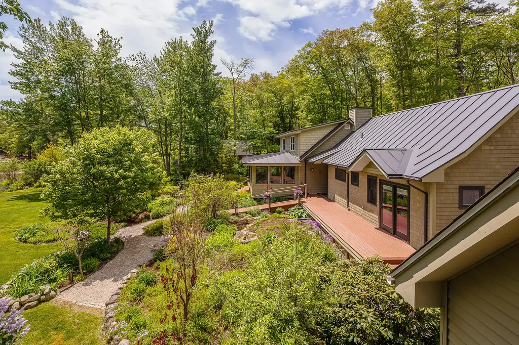 68 Poland Road Lincolnville ME 04849