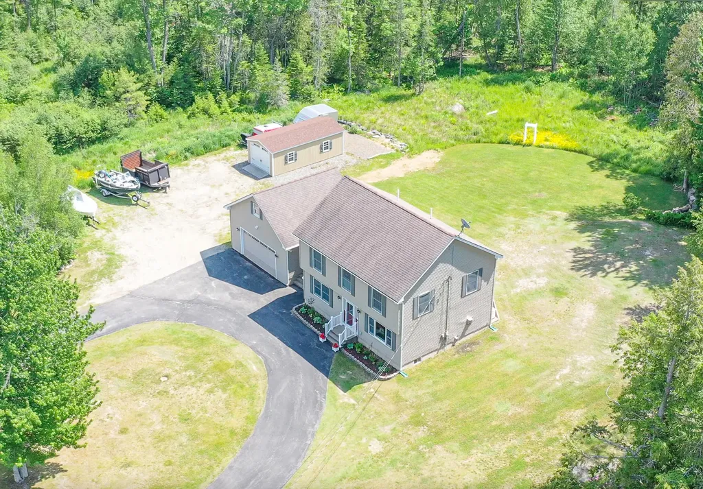 19 Sprucewood Drive Eddington ME 04428