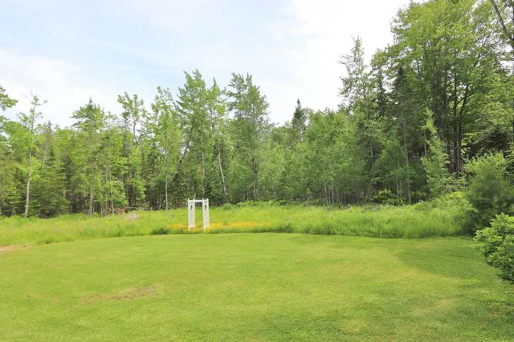 19 Sprucewood Drive Eddington ME 04428