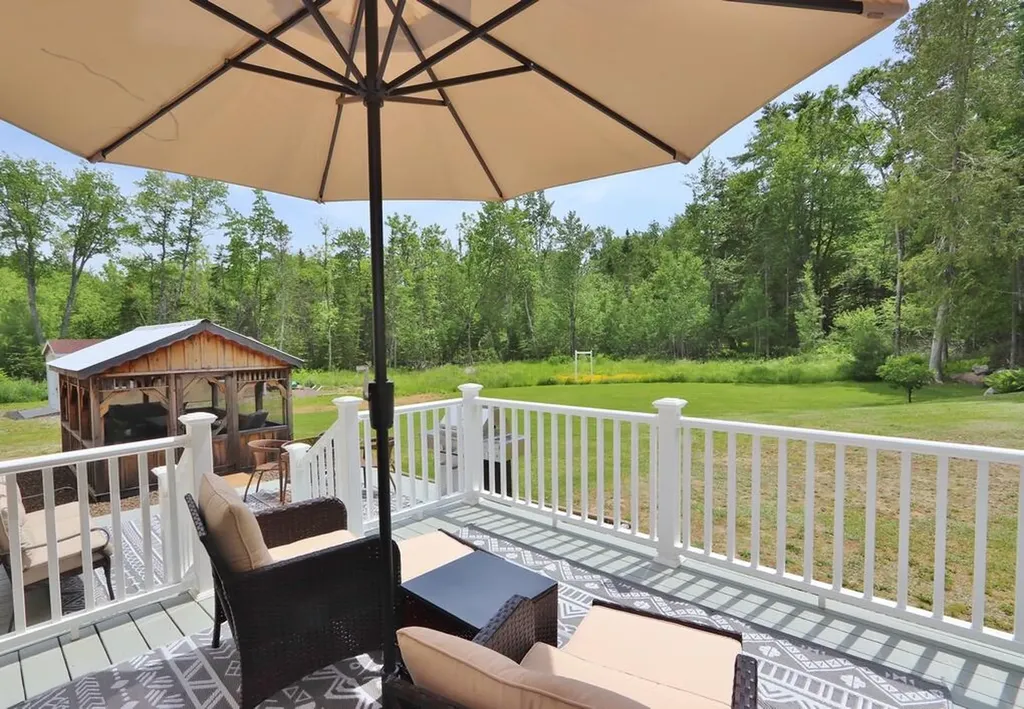 19 Sprucewood Drive Eddington ME 04428