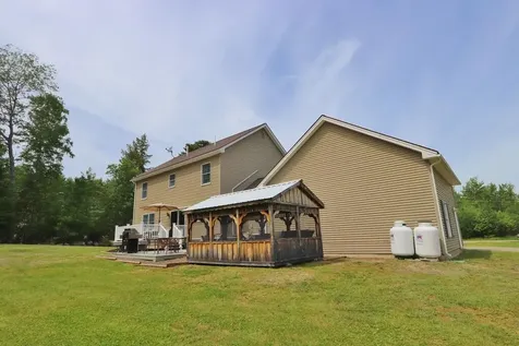 19 Sprucewood Drive Eddington ME 04428
