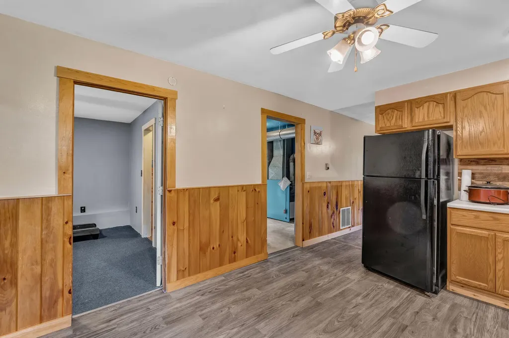 33 Gardiner Street Sherman ME 04776