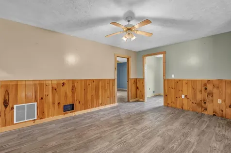 33 Gardiner Street Sherman ME 04776