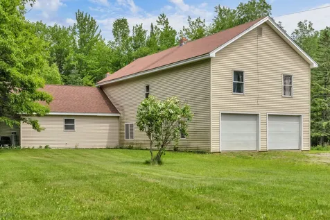 33 Gardiner Street Sherman ME 04776
