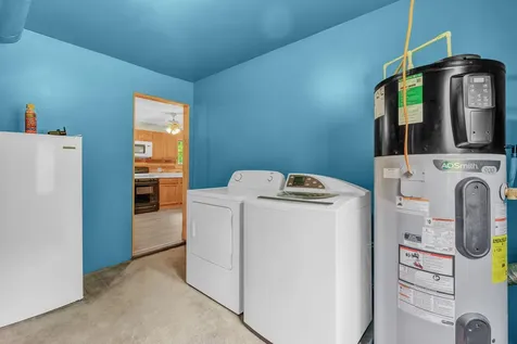 33 Gardiner Street Sherman ME 04776