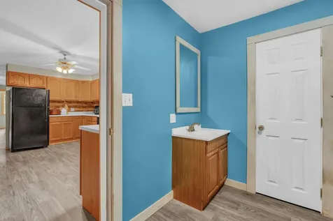 33 Gardiner Street Sherman ME 04776