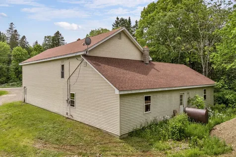 33 Gardiner Street Sherman ME 04776