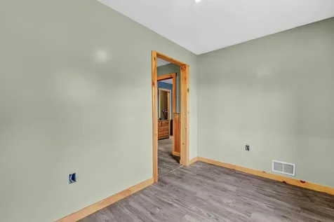 33 Gardiner Street Sherman ME 04776