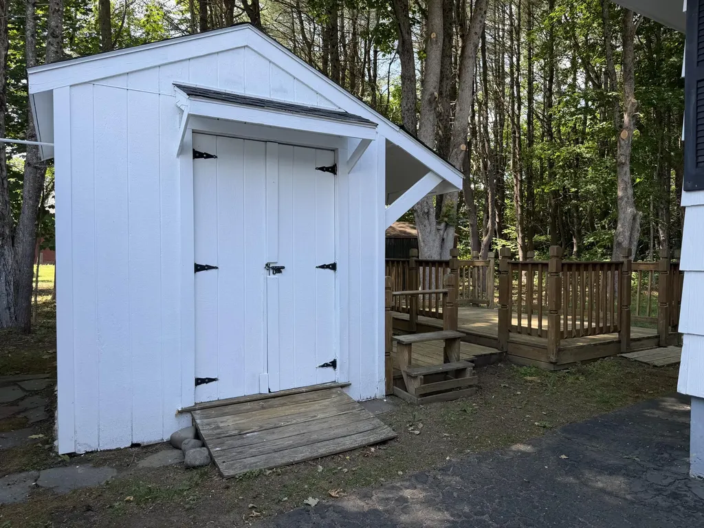 15 Arbor Drive Veazie ME 04401
