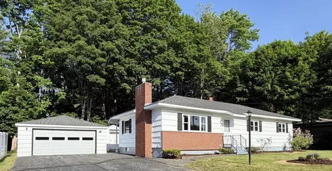 15 Arbor Drive Veazie ME 04401