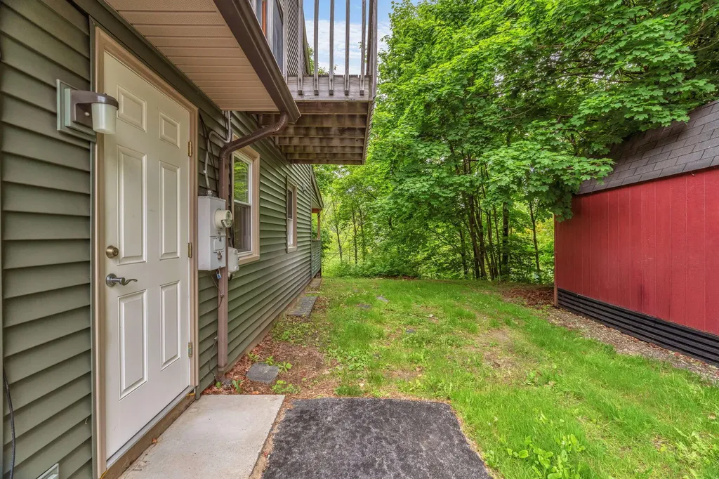 39 Manning Avenue Lewiston ME 04240