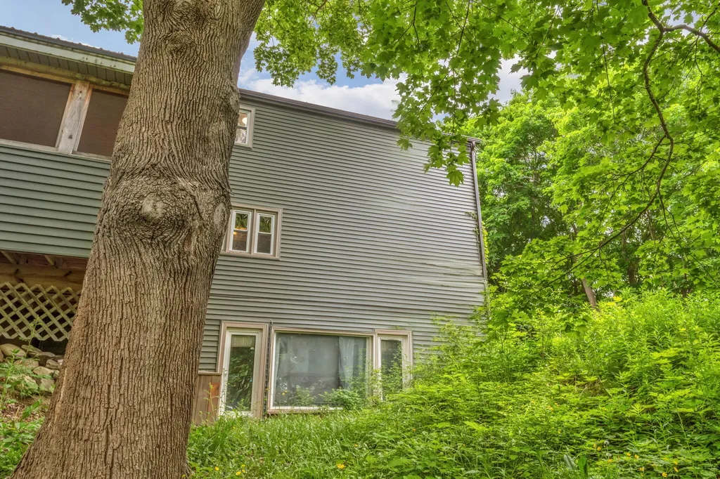 39 Manning Avenue Lewiston ME 04240